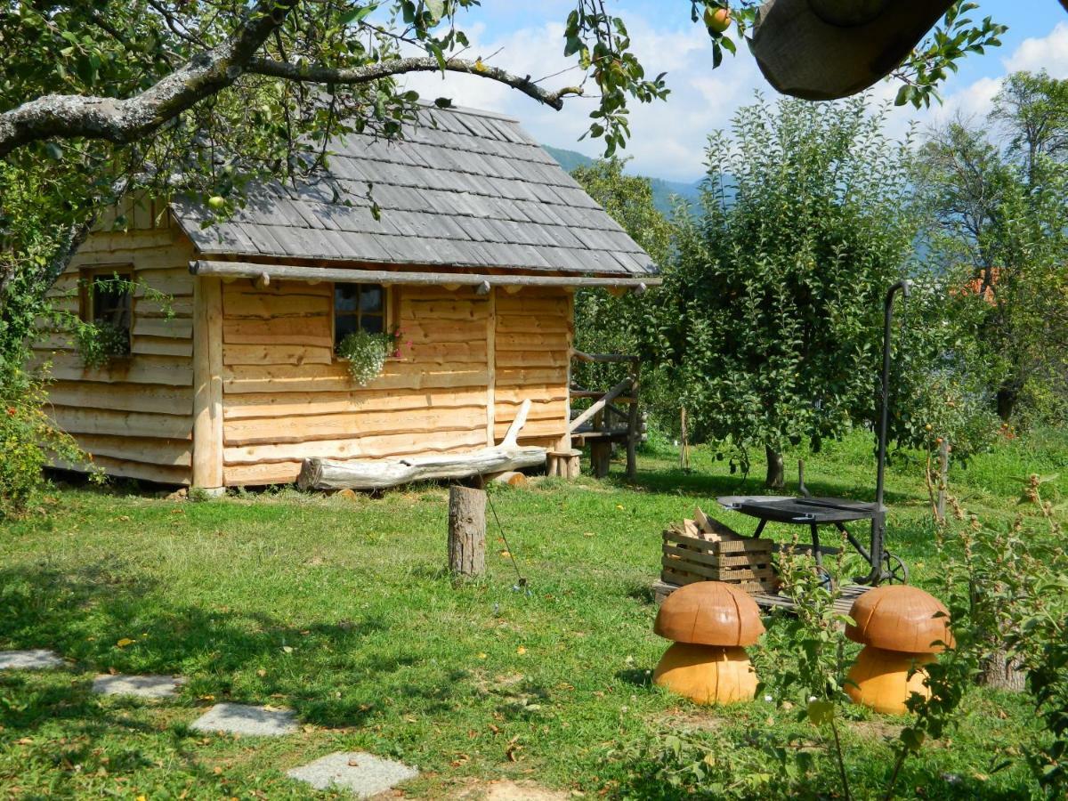 Tržič Glamping Organic Farm Slibarヴィラ エクステリア 写真